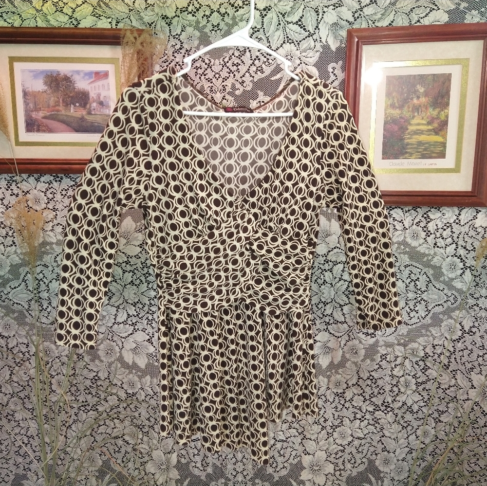 Volume one brown and cream wrap around blouse front gather stretchy lightweight